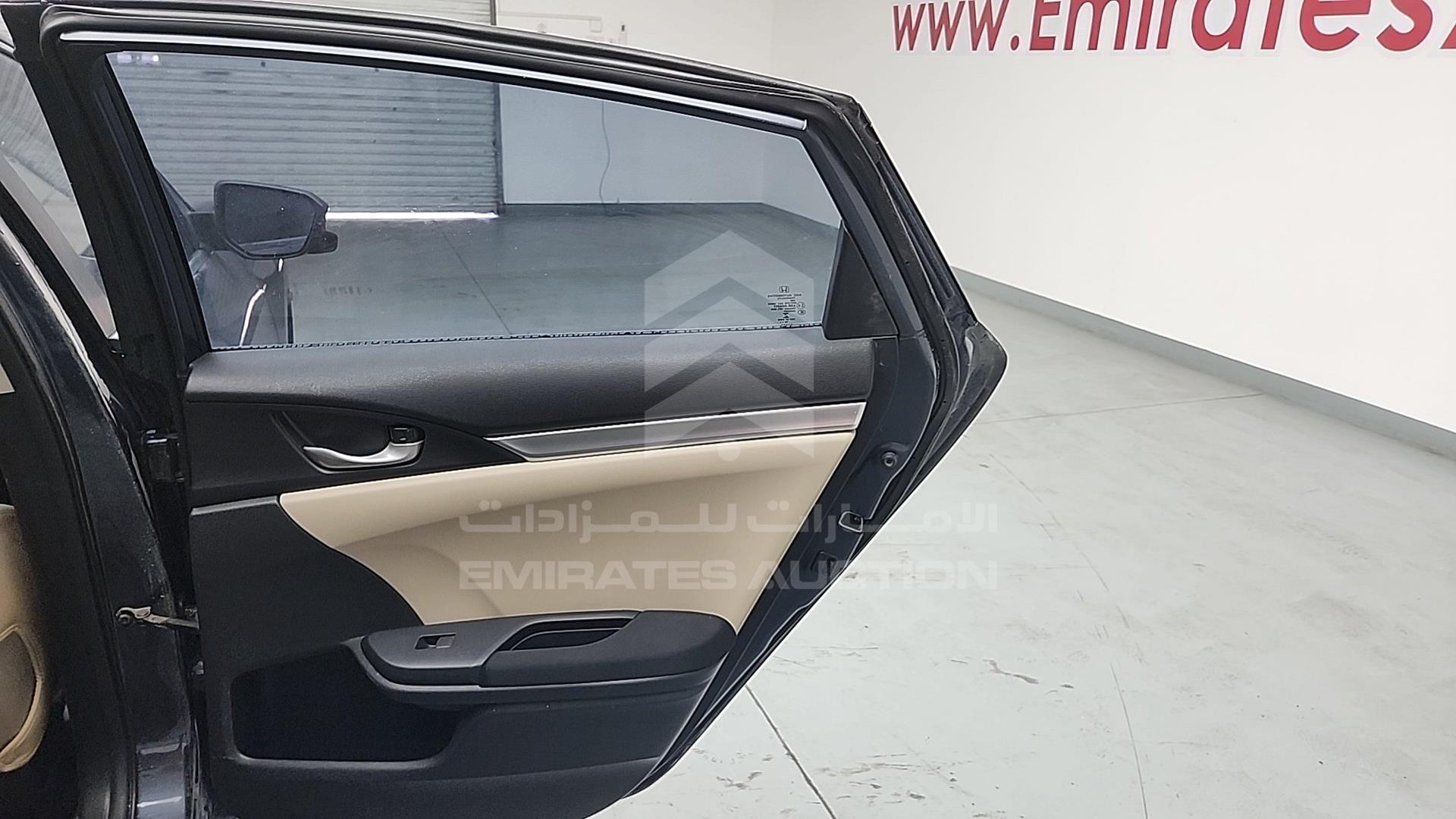 2017 HONDA CIVIC VIN: 19XFC2679HE450332