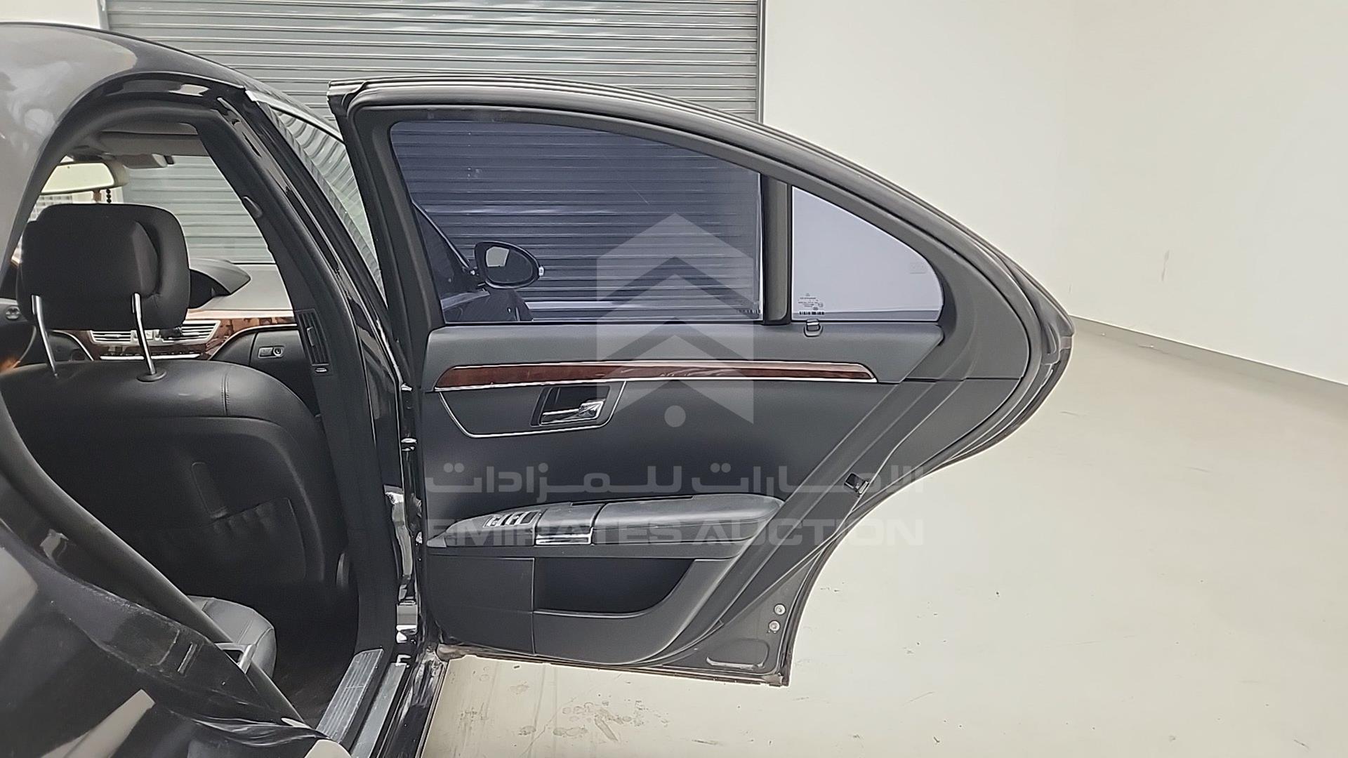 2008 MERCEDES S 550 VIN: WDD2210861A162073