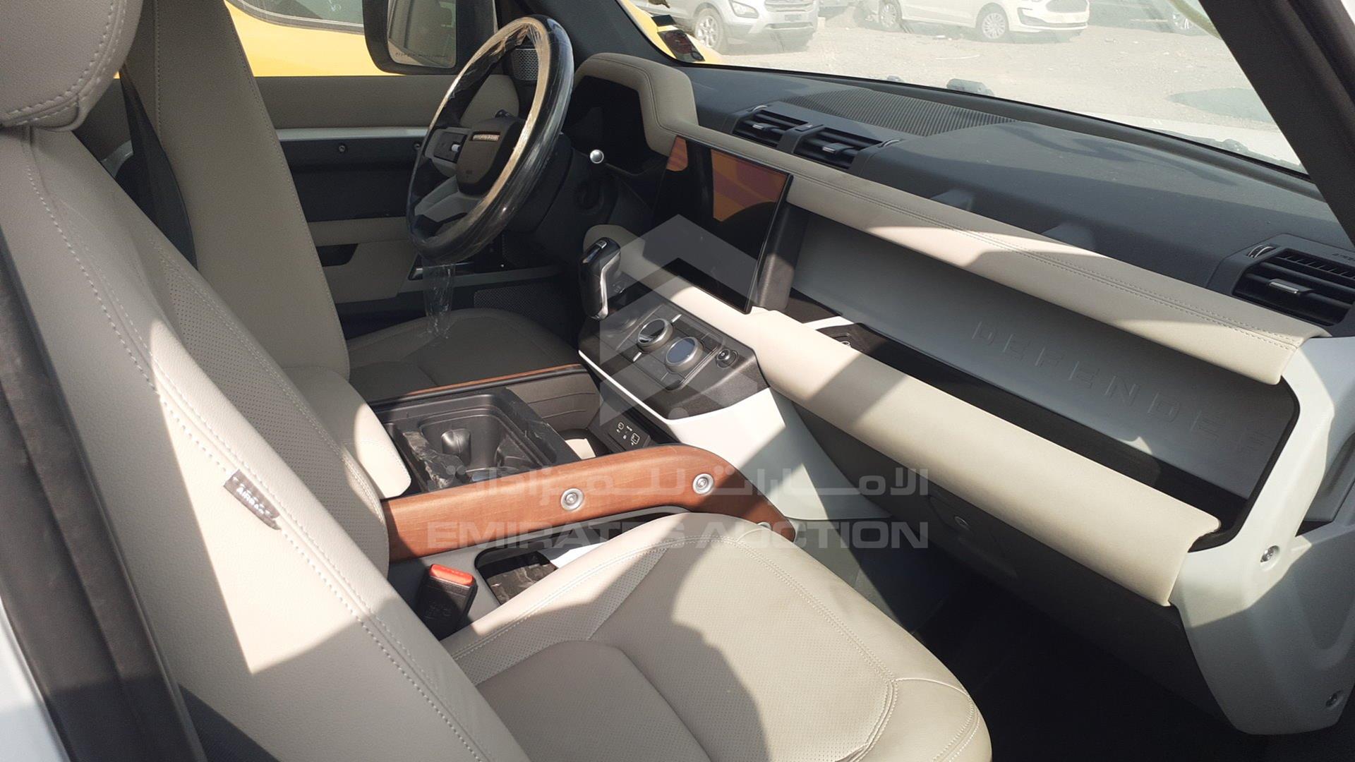 2023 LAND ROVER DEFENDER VIN: SALEA8BU5P2178107