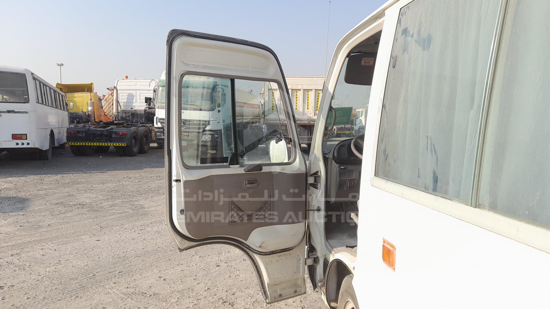 2014 TOYOTA COASTER VIN: JTGFK5189E4018943