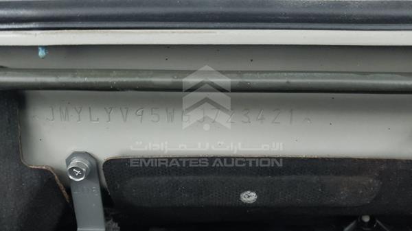 JMYLYV95WGJ723421 Mitsubishi Pajero