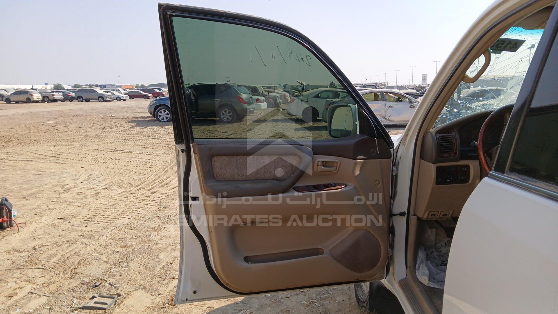 2002 TOYOTA LAND CRUISER VIN: JTEHT05J322021178
