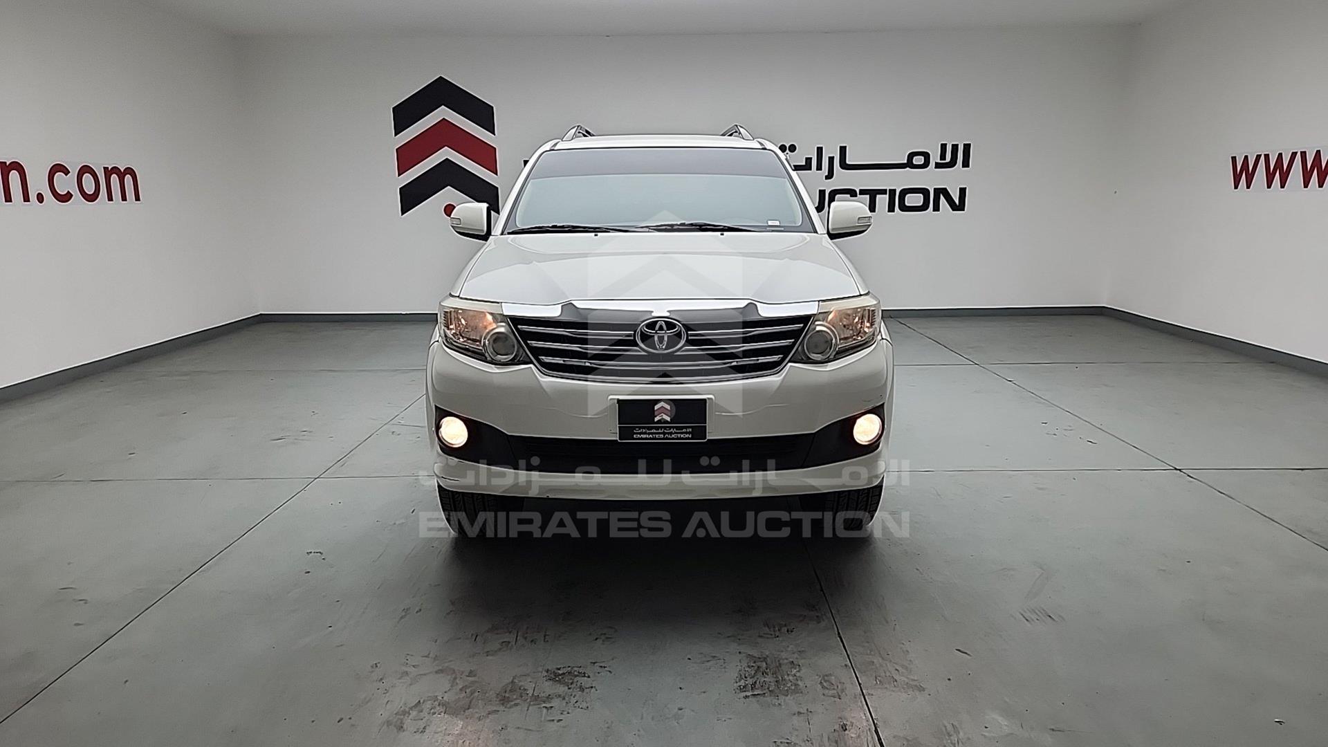 2014 TOYOTA FORTUNER VIN: MHFYU59G0E7034480