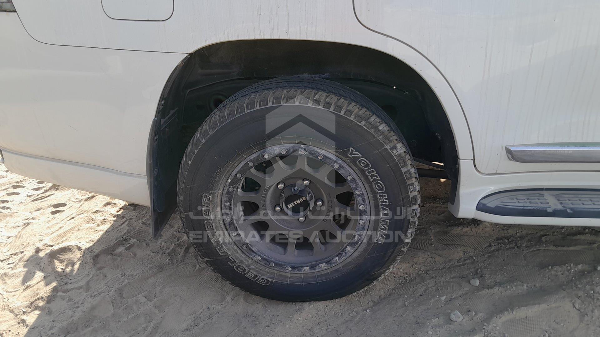2010 TOYOTA LAND CRUISER VIN: JTMHT09J8A5066676