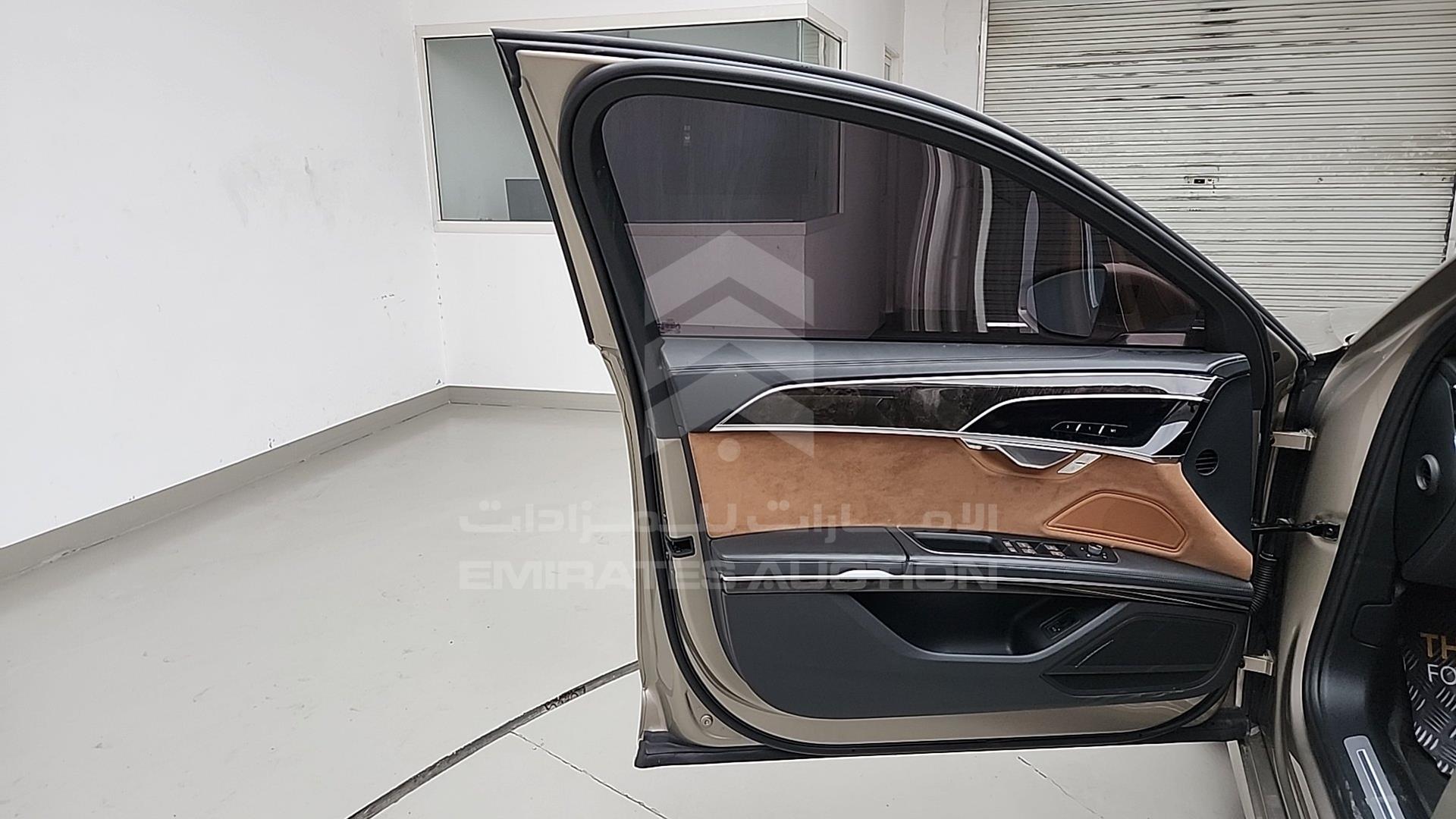 2019 AUDI A8 L VIN: WAUZZZF87KN003737