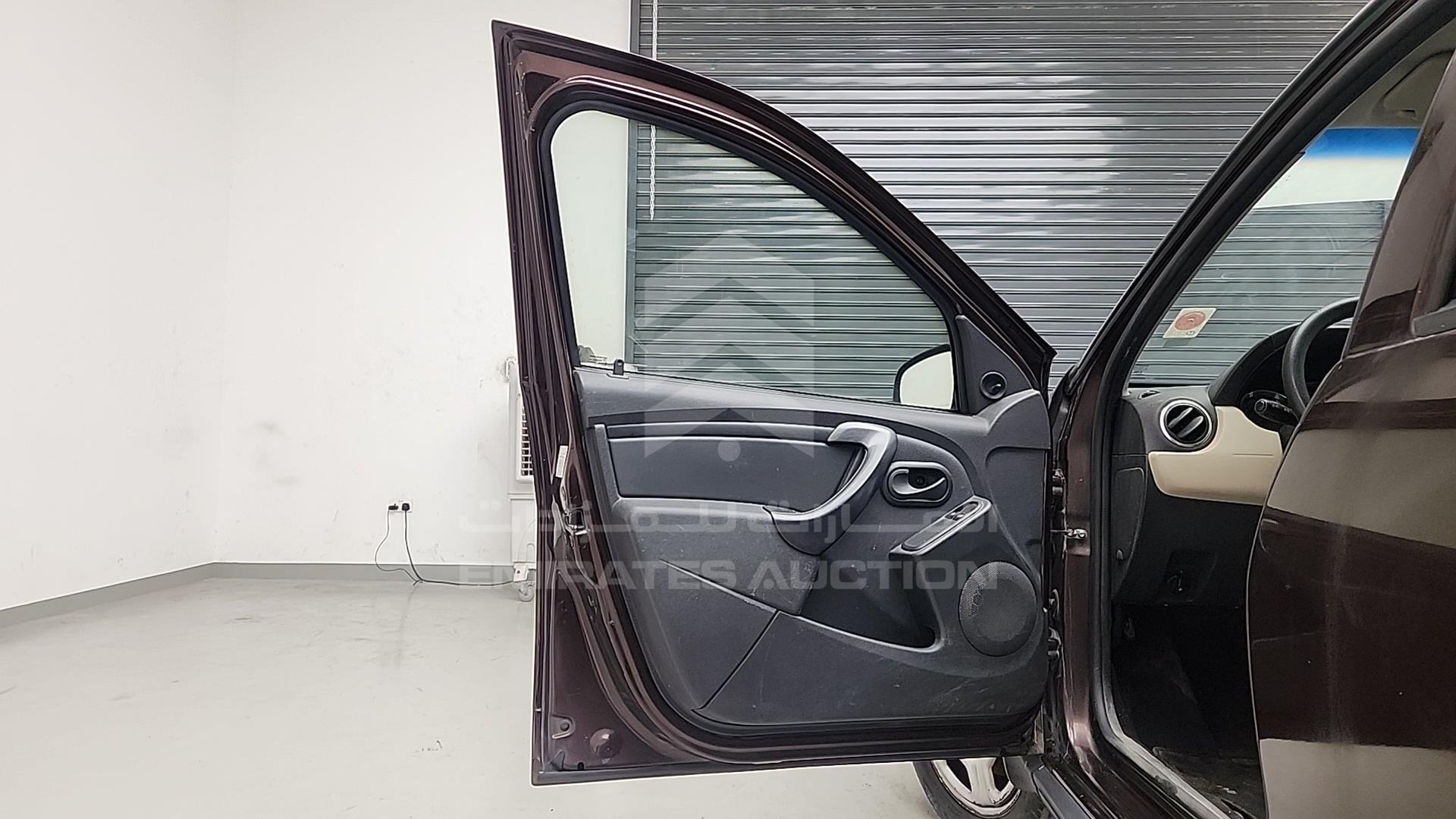 2017 RENAULT DUSTER VIN: VF1HSRCH9HA531771