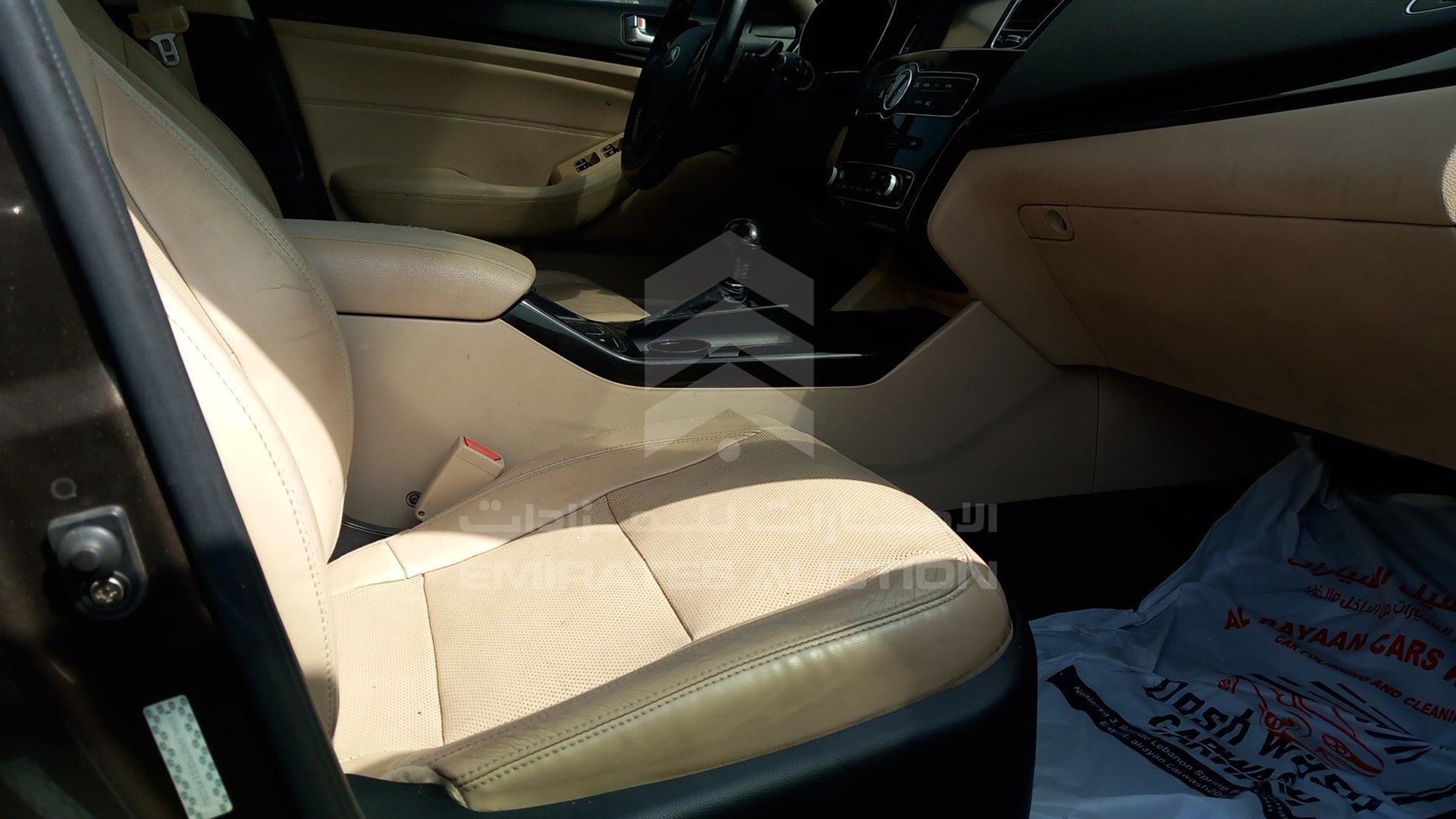 2014 KIA CADENZA VIN: KNALN4D75E5145281