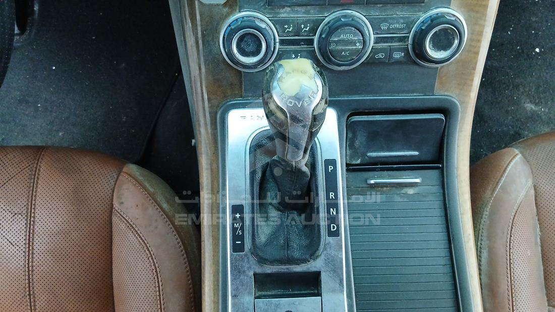 رنج روفر سبورت 2012 — زاوية ناقل الحركة — صورة 17