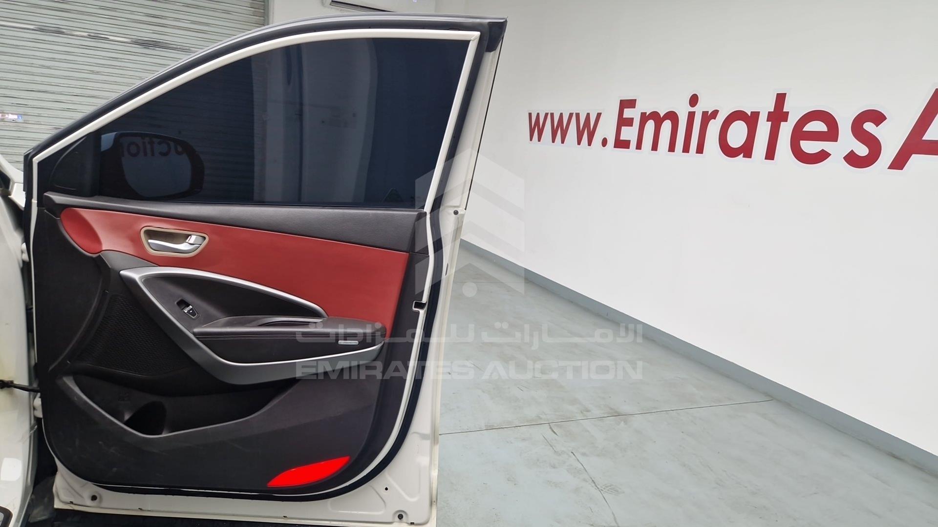 2014 HYUNDAI SANTA FE VIN: KMHSN81E4EU030097