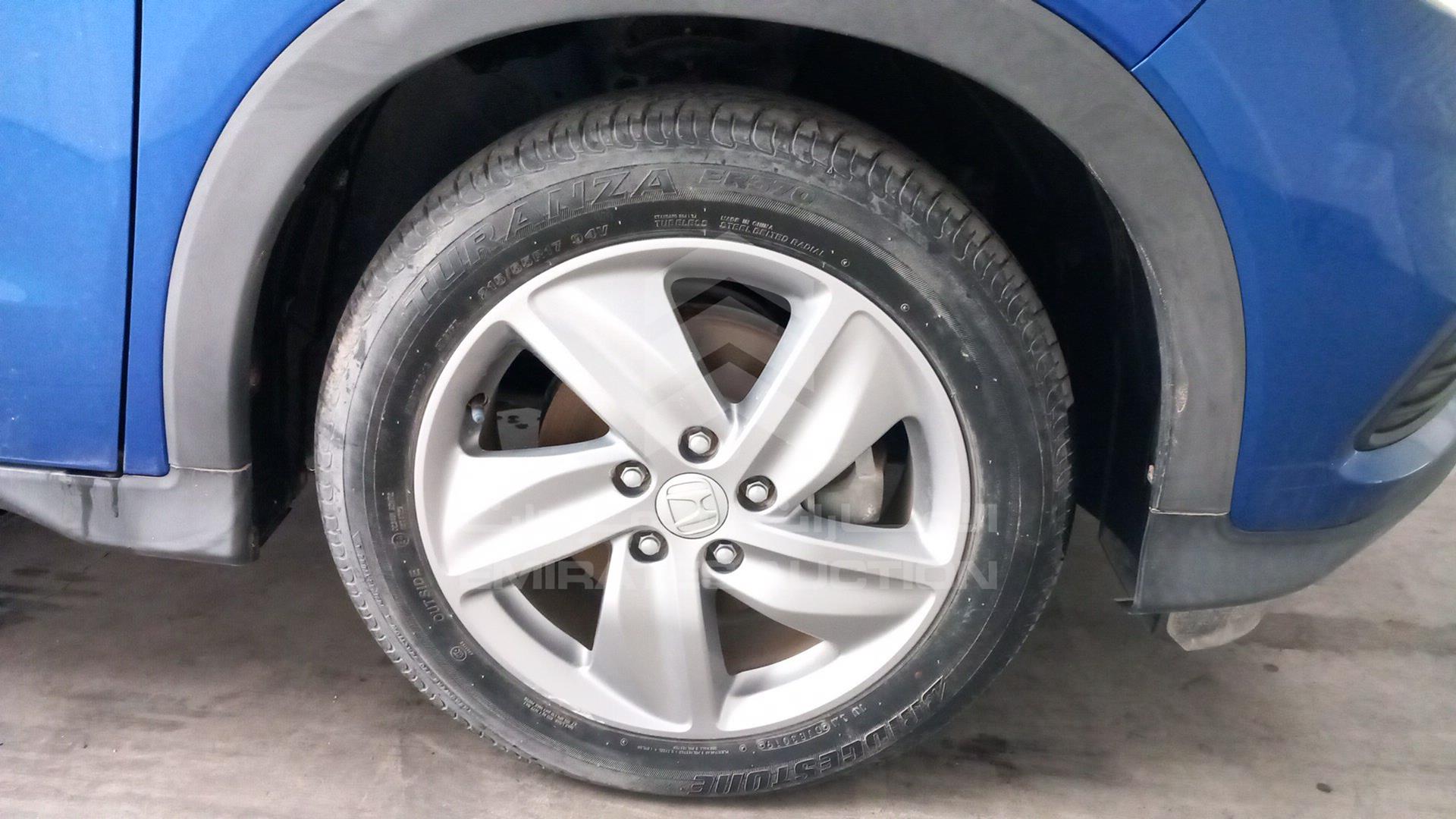 2020 HONDA HRV VIN: MRJRU5856LP010422