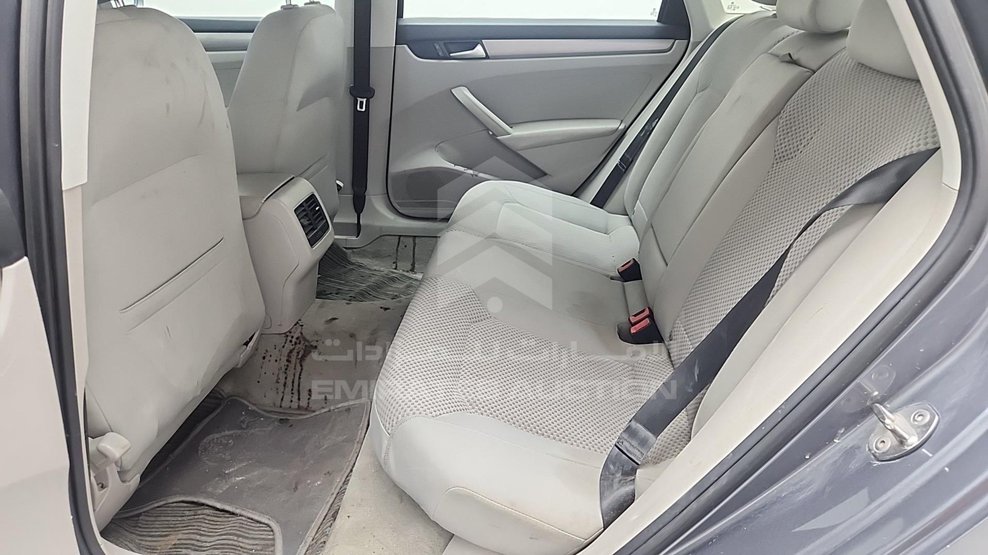 2015 VOLKSWAGEN PASSAT VIN: WVWBR7A3XFC061072