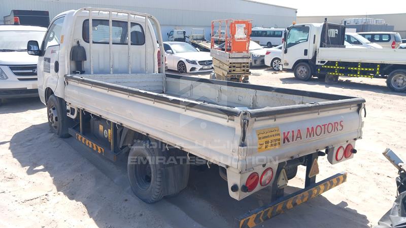 KNCWJ272XE7823774 Auction: EmiratesAuction Lot: 406614 KNCWJ272XE7823774 Kia K4000 2014 WHITE Photo 7