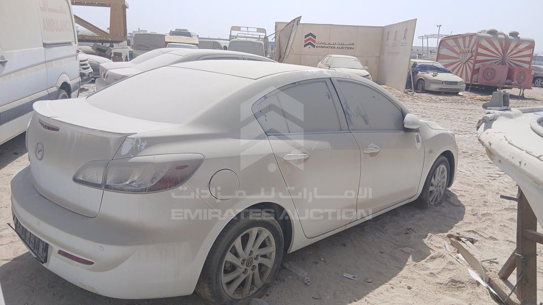 مازدا 3 2013 — الزاوية الخلفية اليمنى — صورة 8