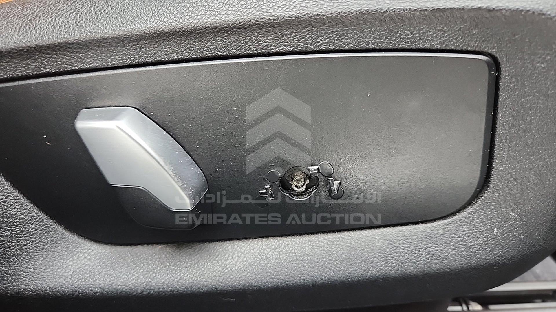 2020 BMW 730 VIN: WBA7T0A01LGJ07815
