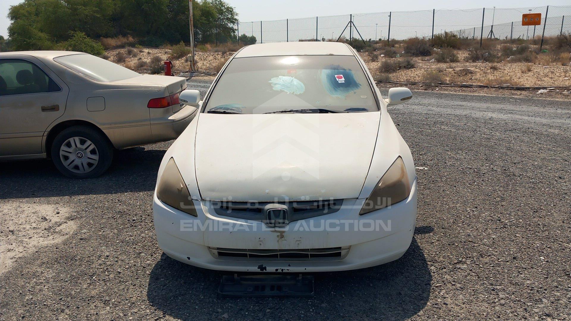 2005 HONDA ACCORD VIN: JHMCM56565C400442