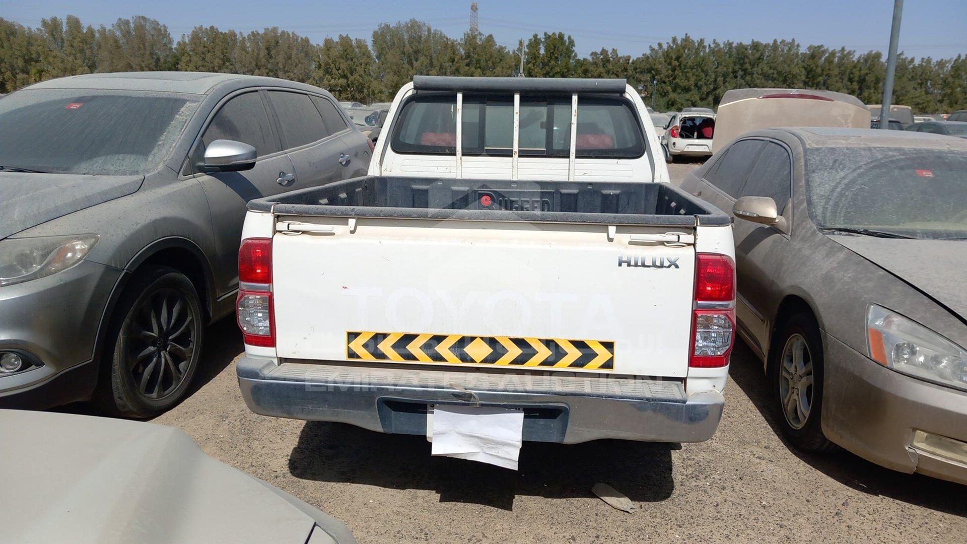 2015 TOYOTA HILUX VIN: MR0EW12G9F3032359