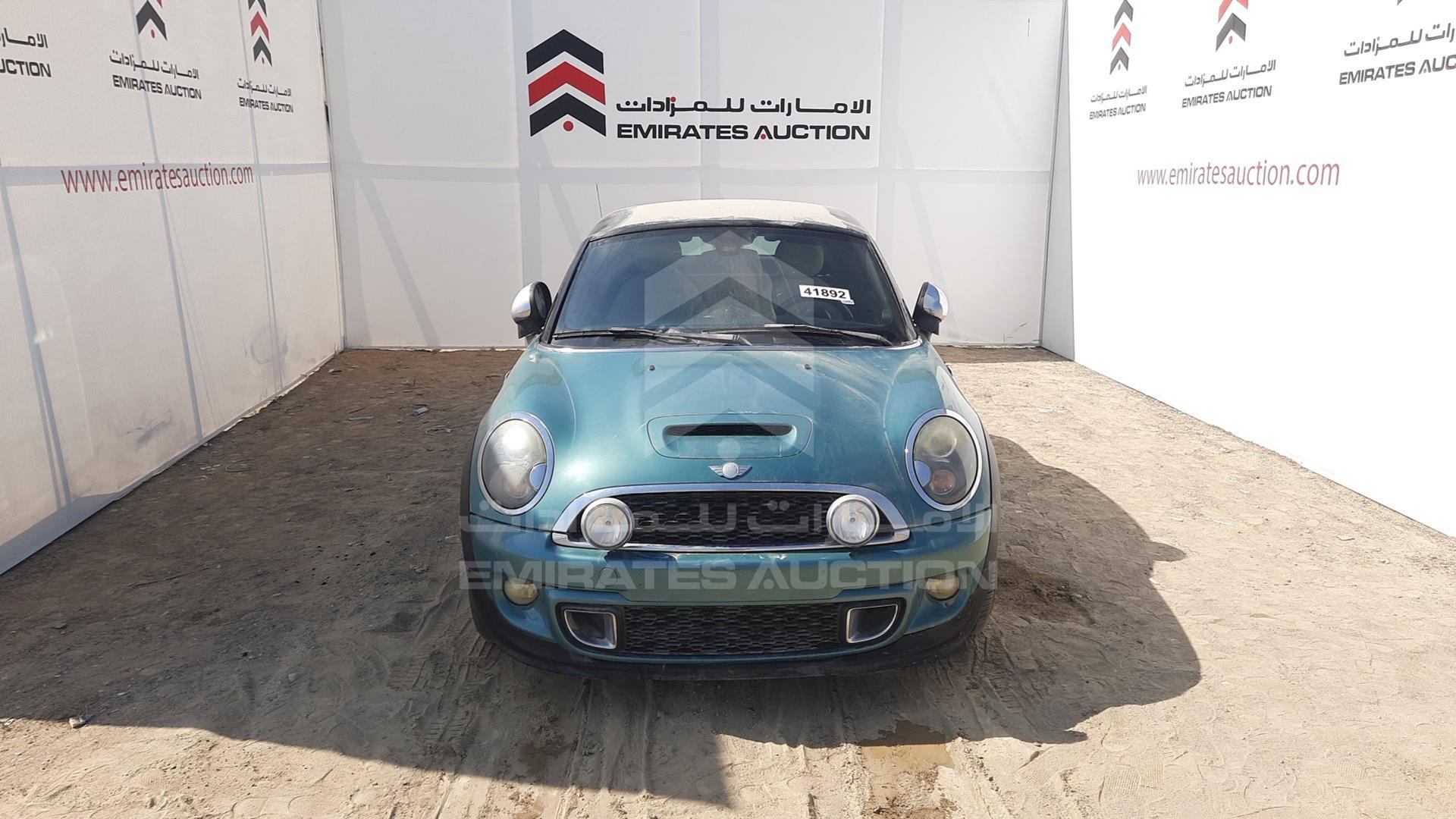 2012 MINI COOPER S VIN: WMWSX310XCT381344