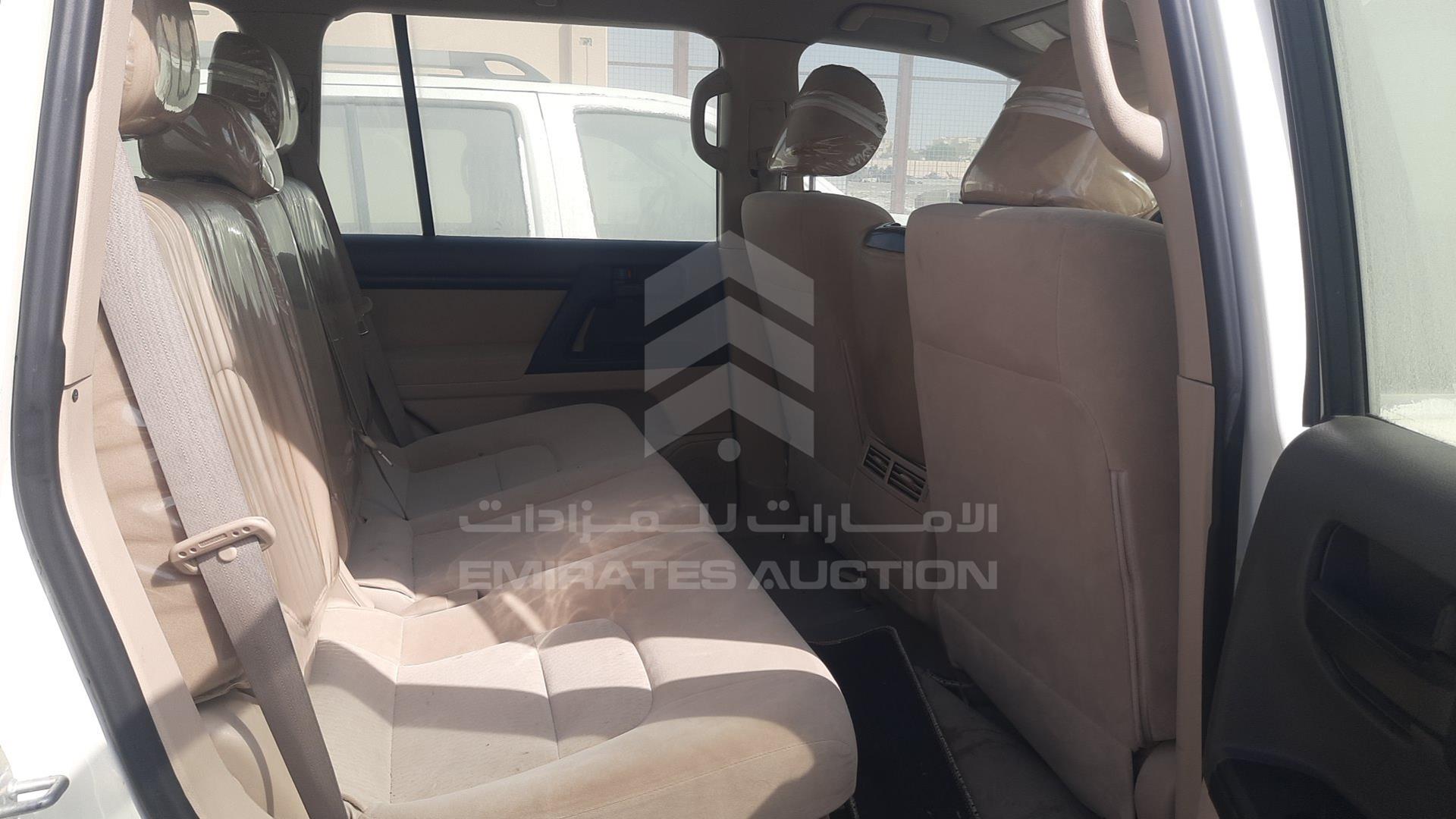 2013 TOYOTA LAND CRUISER VIN: JTMDU09J7D4064147