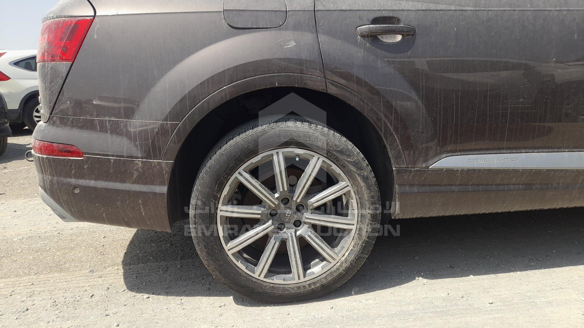 2018 AUDI Q7 VIN: WA1ZZZF73JD038204