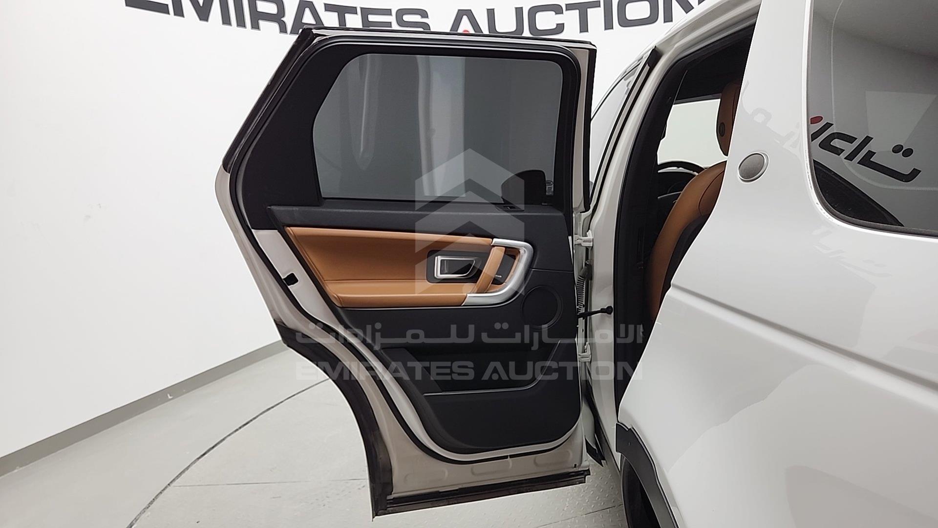 2018 LAND ROVER DISCOVERY VIN: SALCA2BX3JH758636