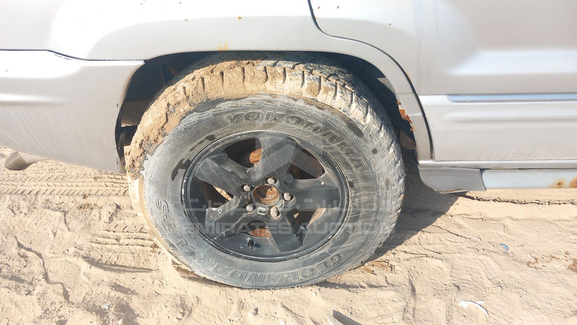 2004 JEEP GRAND CHEROKEE VIN: 1J8G268J54Y106954
