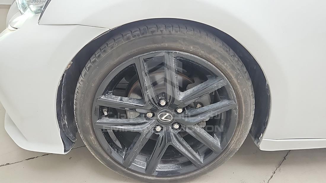 2014 Lexus IS 250 — Front Left Tyre — Photo 37