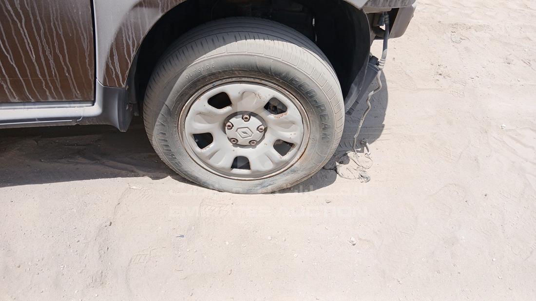2016 Renault Duster — Front Right Tyre — Photo 29