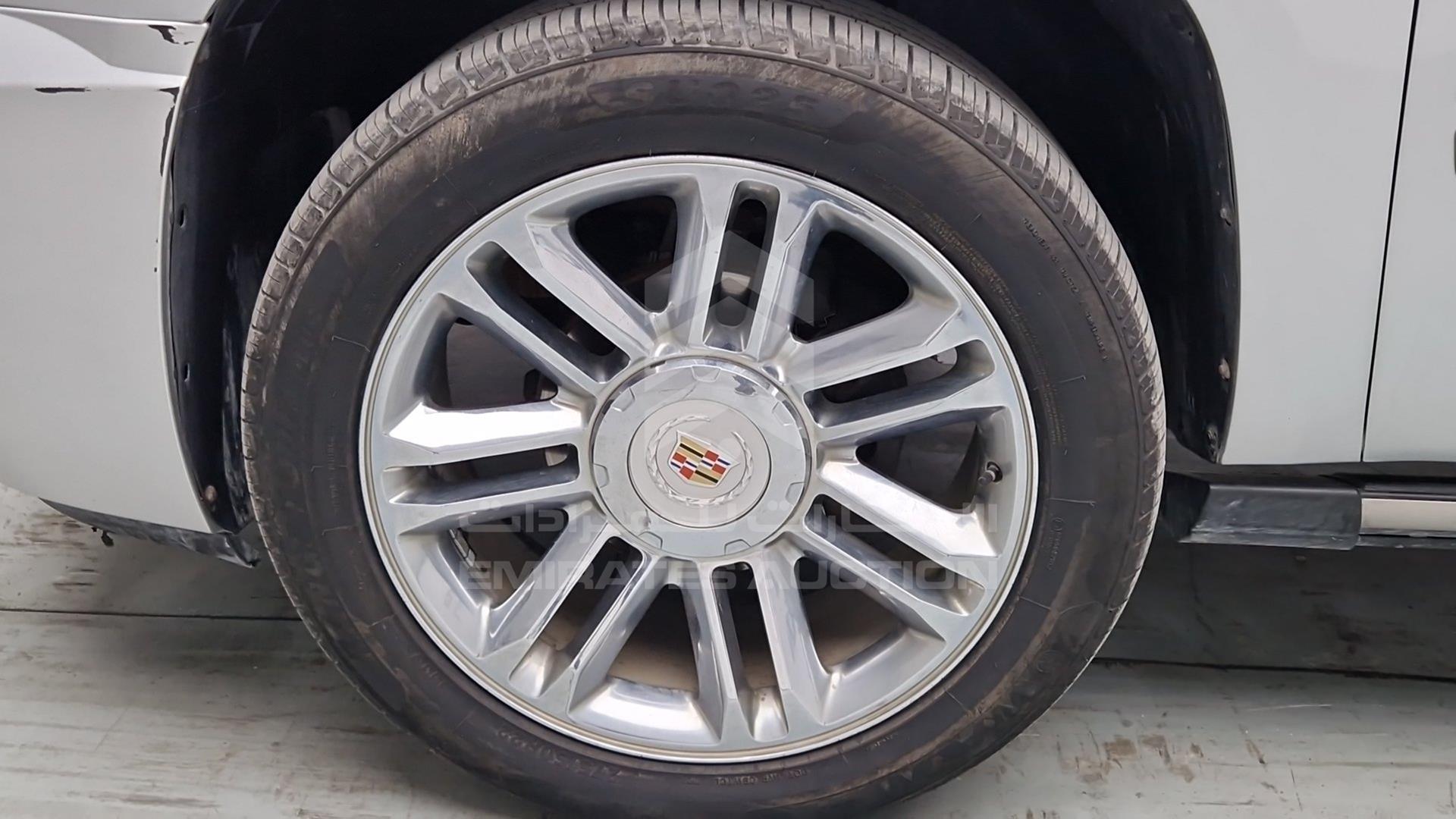 2014 CADILLAC ESCALADE VIN: 1GYS47EF0ER112197