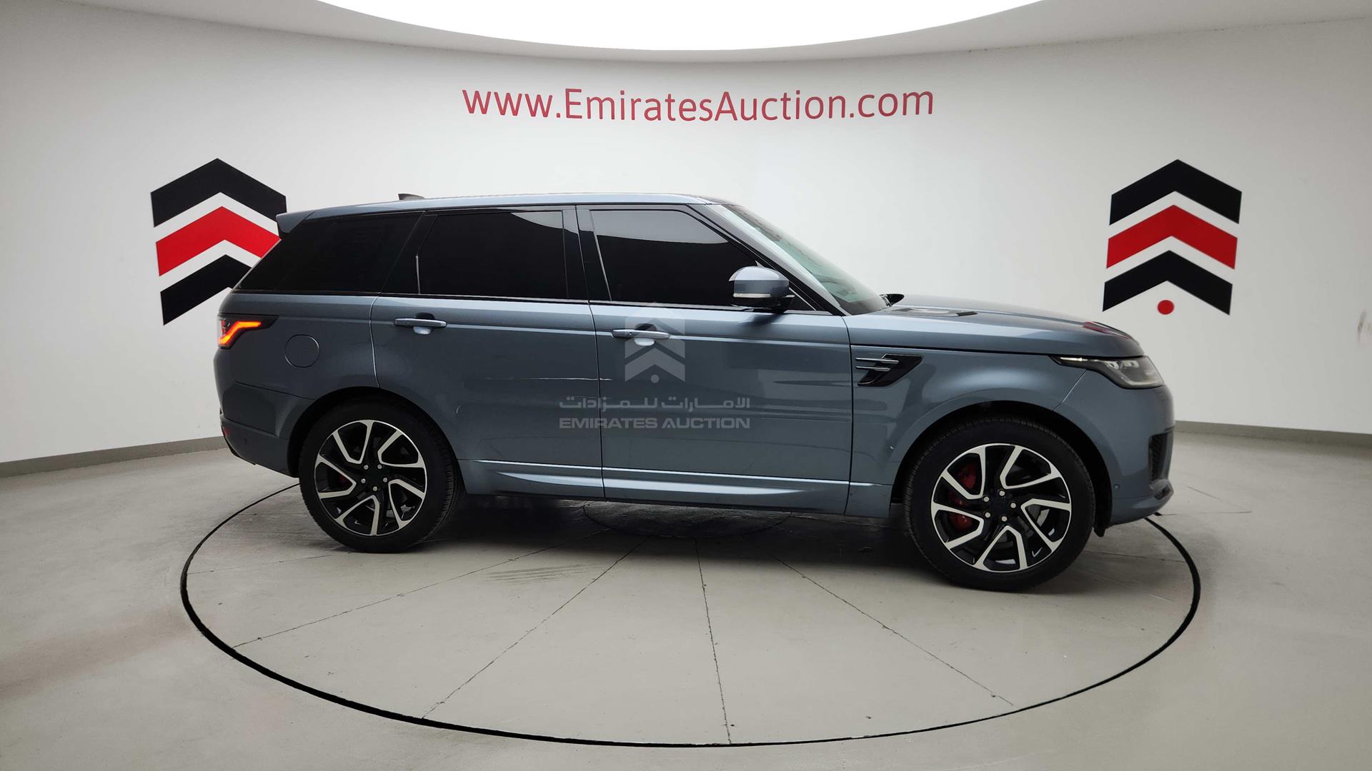 2018 RANGE ROVER SPORT VIN: SALWA2BE1JA185420