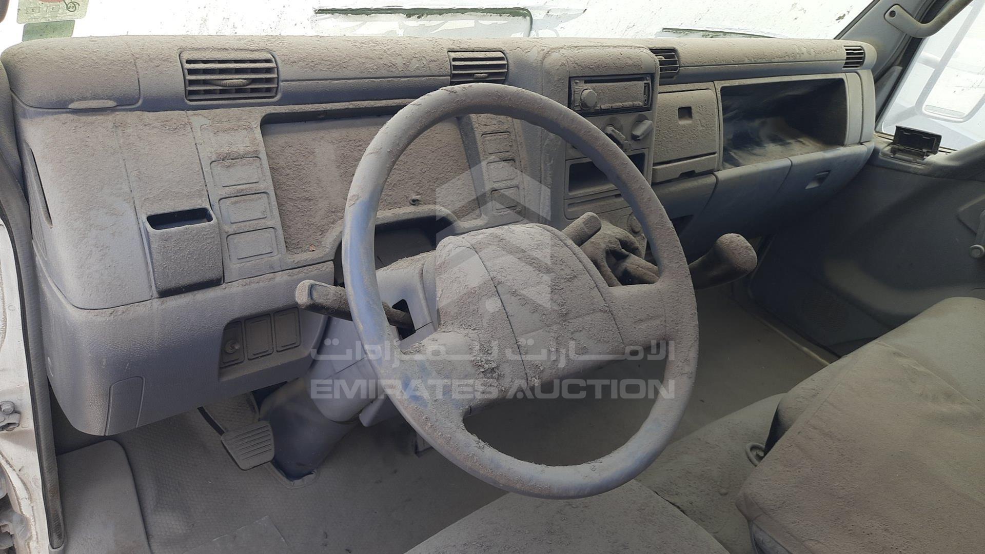 2005 MITSUBISHI CANTER VIN: JL6BCE6JX5K014777