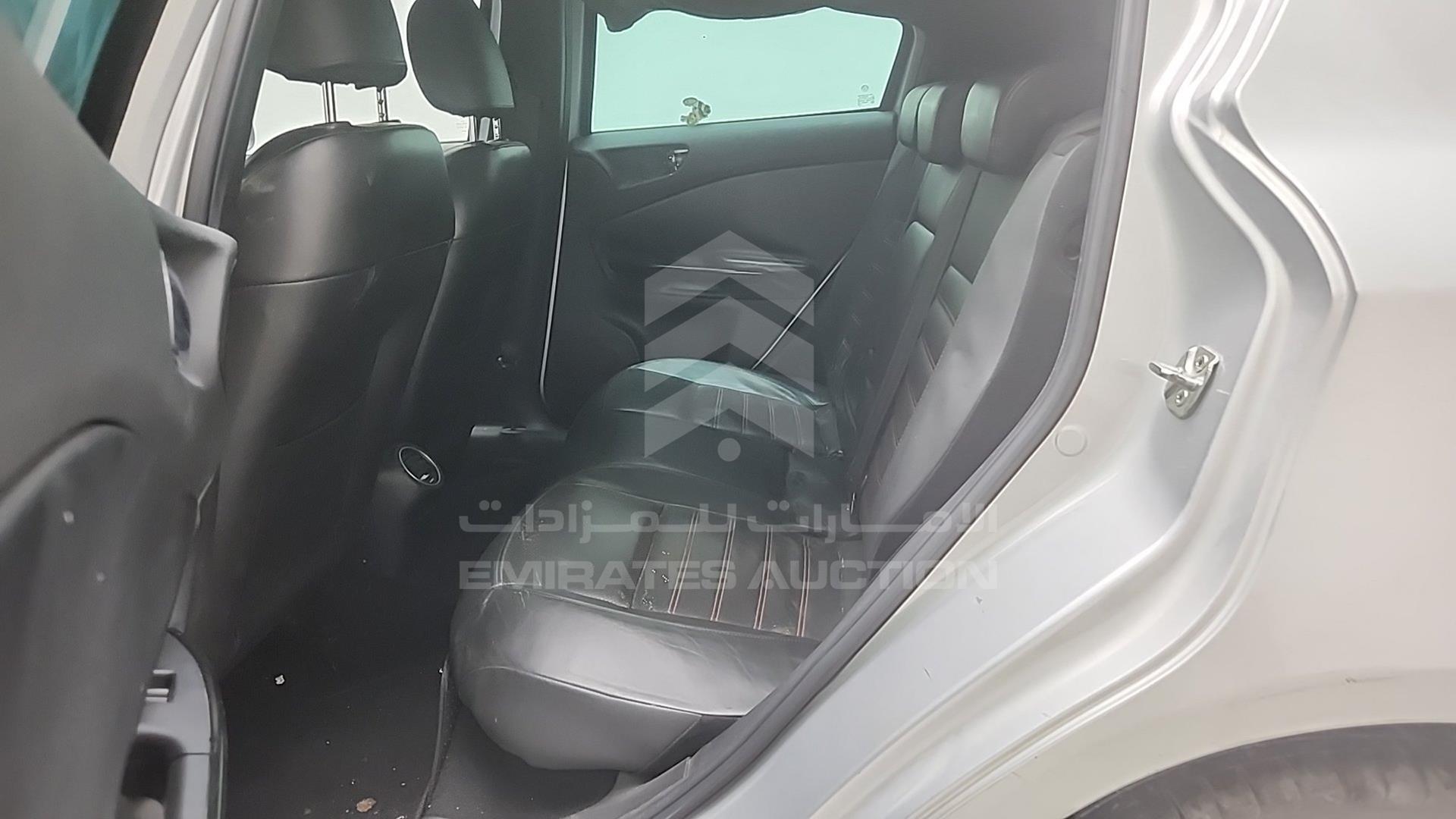 2014 ALFA ROMEO GILULIETTA VIN: ZARCABCA0E7216185