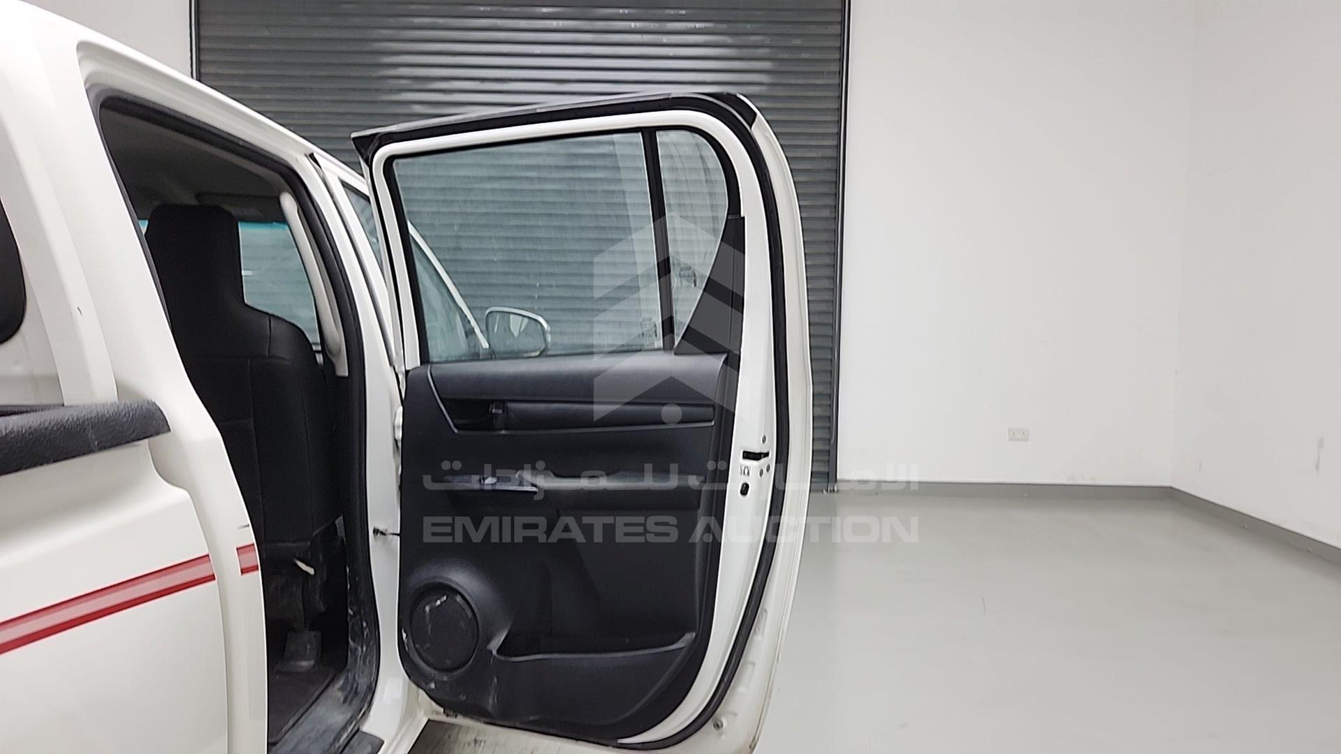 2023 TOYOTA HILUX VIN: MR0DB9CD2P5161754