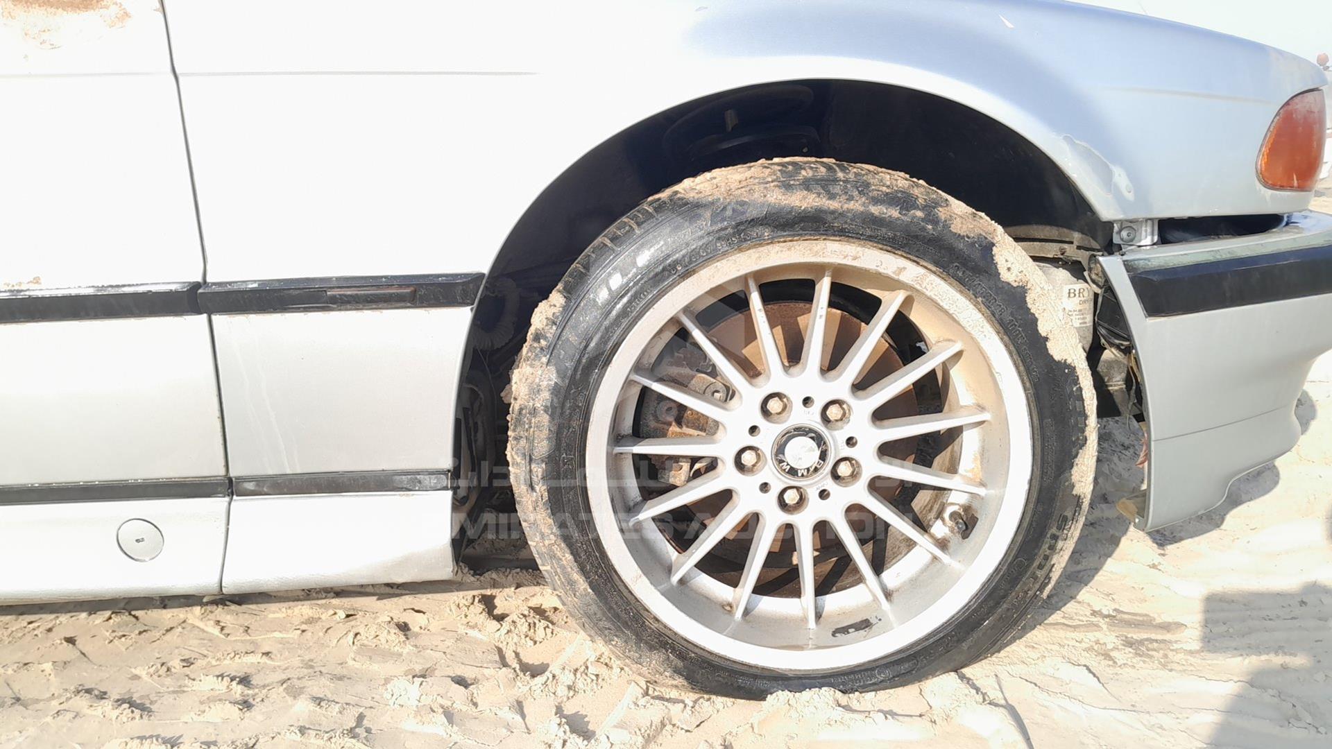 1996 BMW 740 I VIN: WBAGF81030DK61381