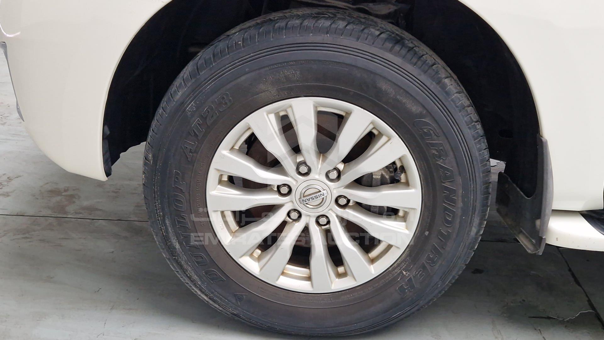 2015 NISSAN PATROL VIN: JN8AY2NY2F9111374