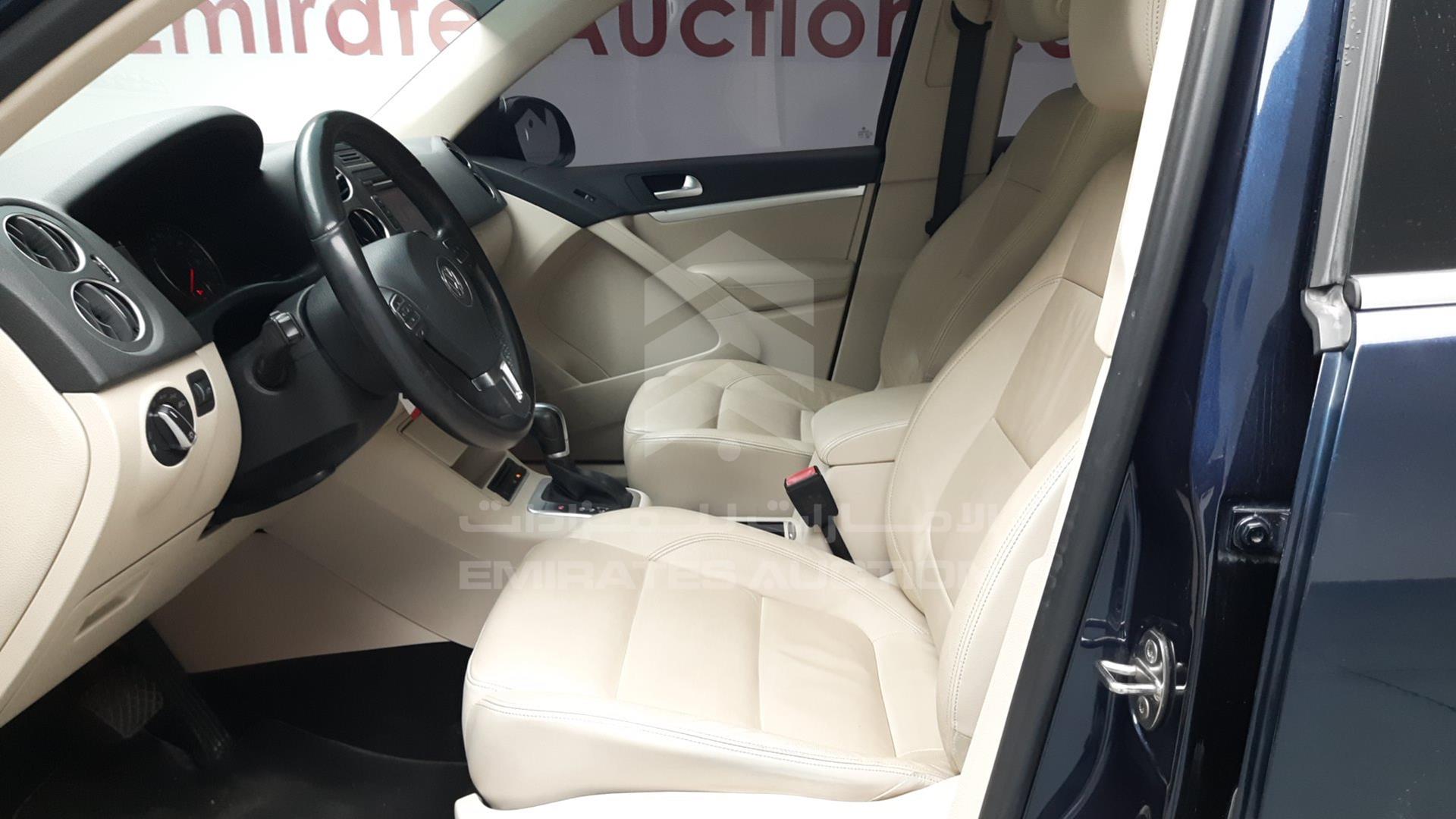 2015 VOLKSWAGEN TIGUAN VIN: WVGCE2AX1FW500403