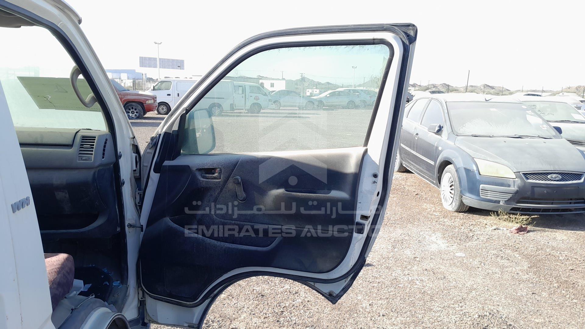 2009 TOYOTA HIACE VIN: JTGJX02P790025195