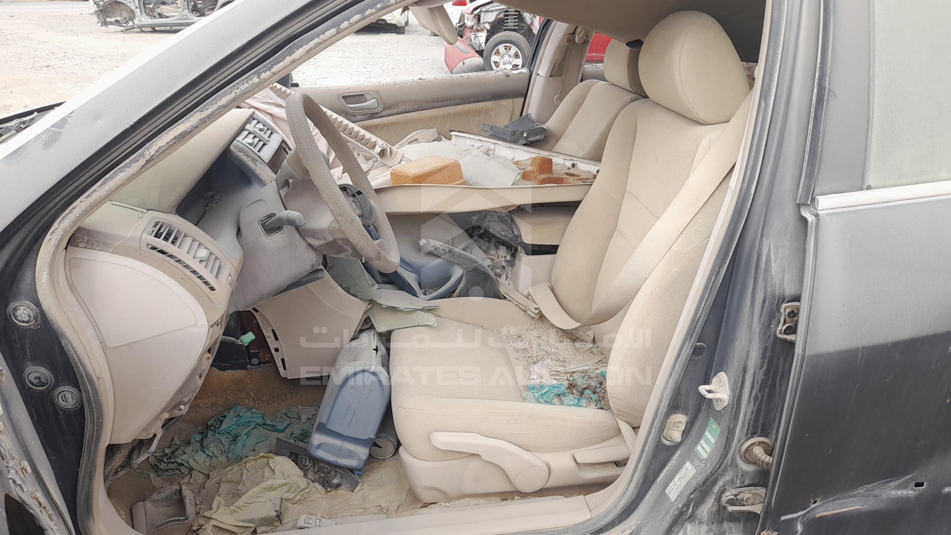 2005 HONDA ACCORD VIN: JHMCM565X5C411573