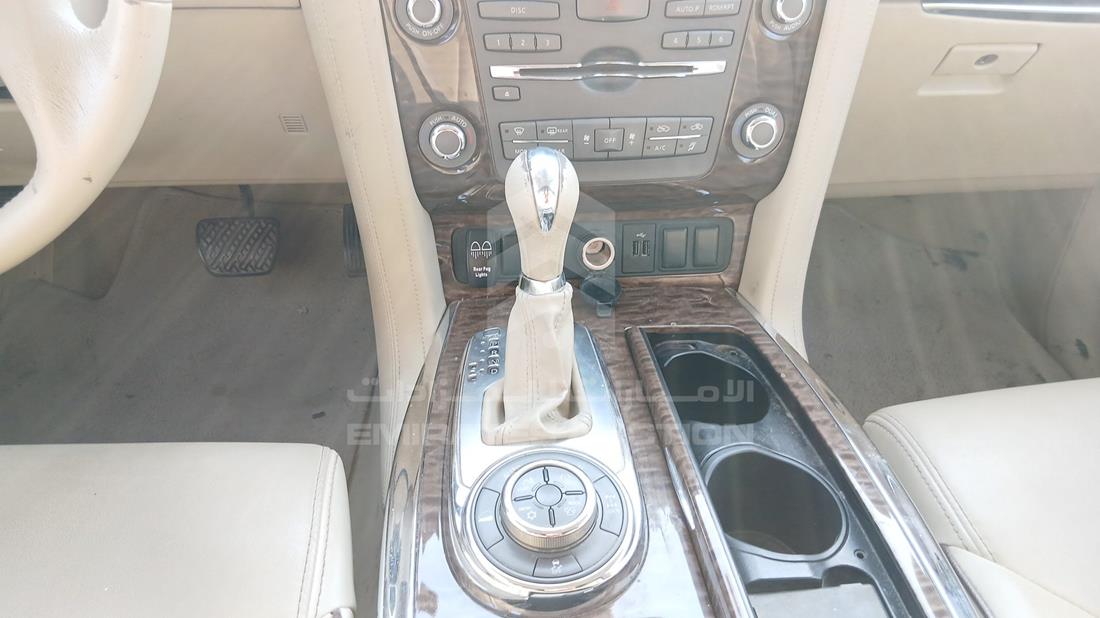 نيسان باترول 2019 — زاوية ناقل الحركة — صورة 17