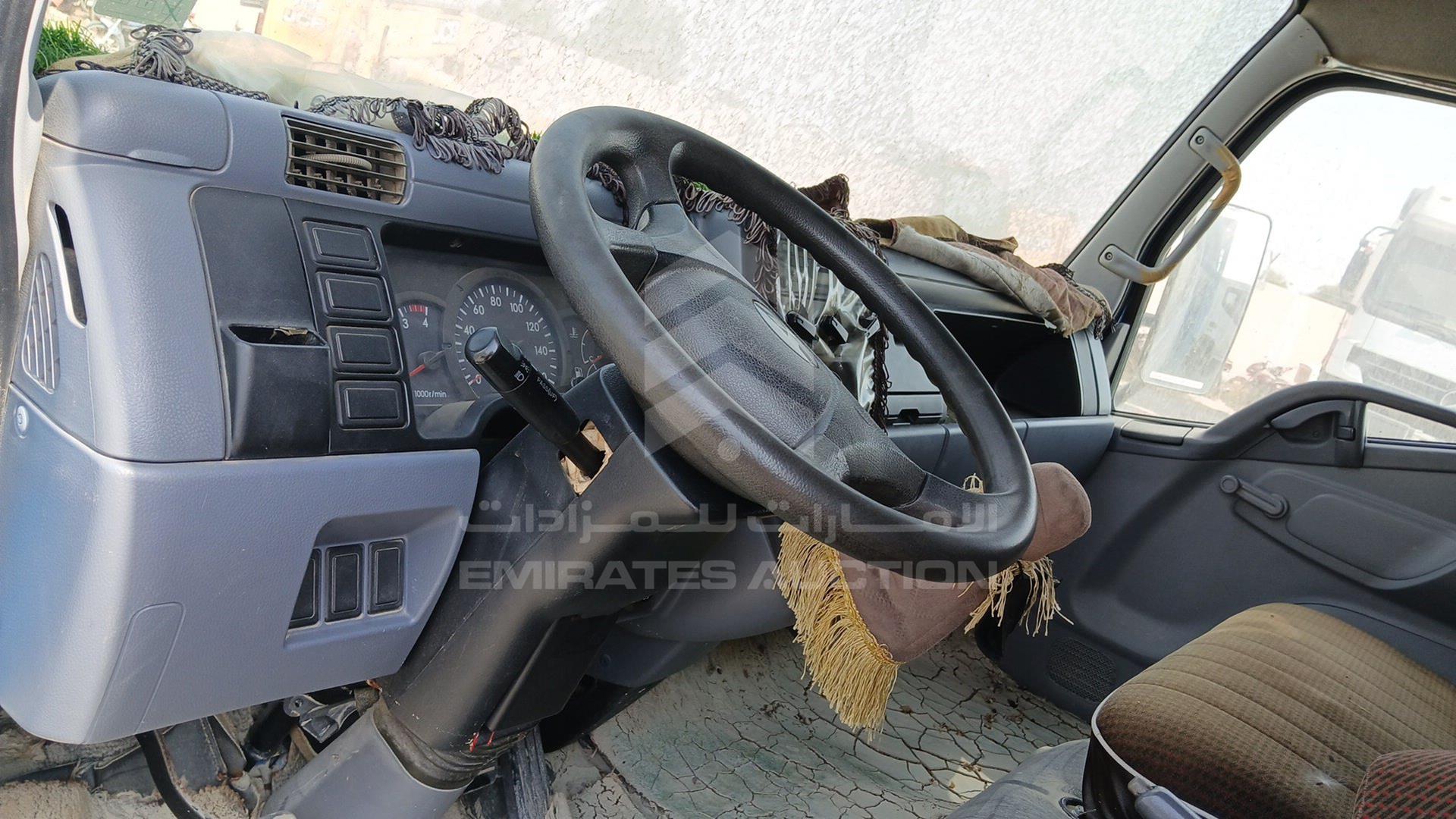 2015 MITSUBISHI CANTER VIN: JL7B6E1P9FK018934