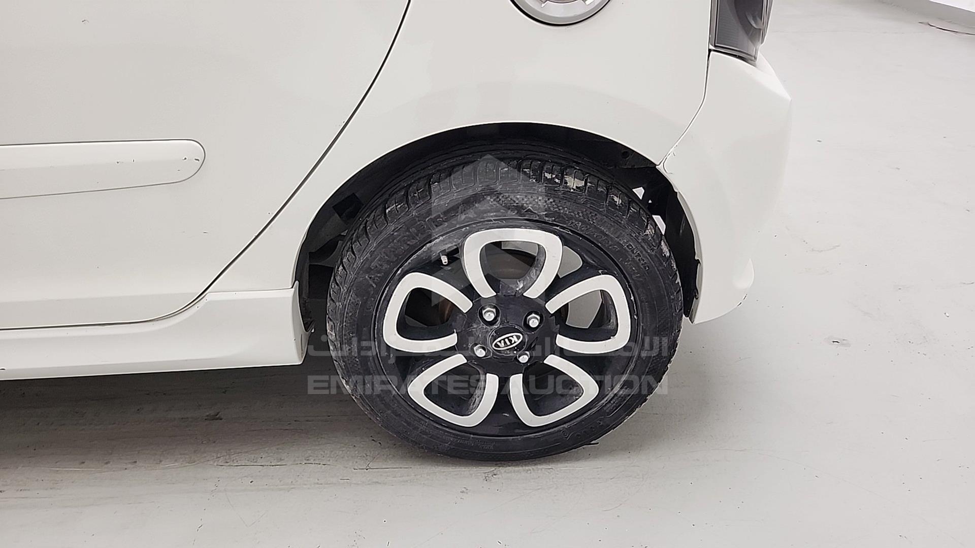 2010 KIA PICANTO VIN: KNABK5134AT902317