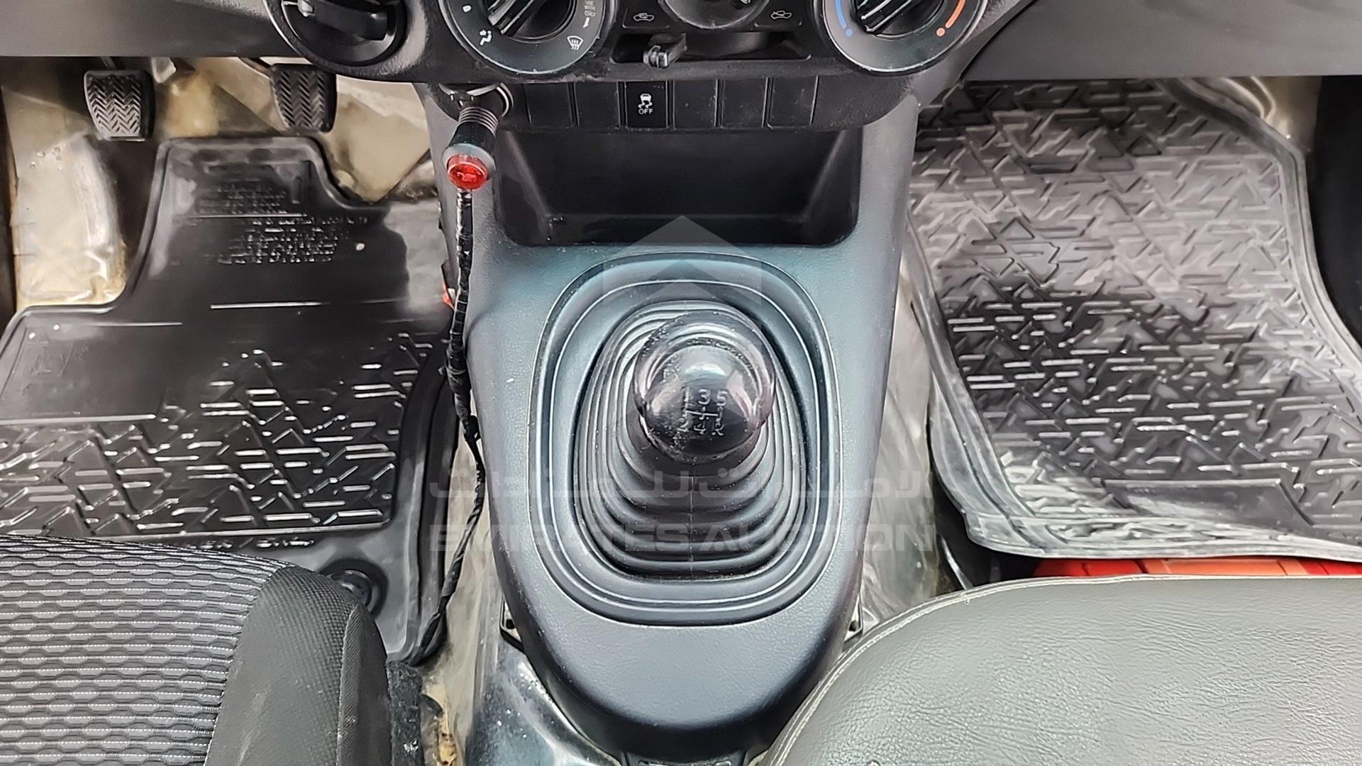 2020 TOYOTA HILUX VIN: MR0DX9CD4L2524634