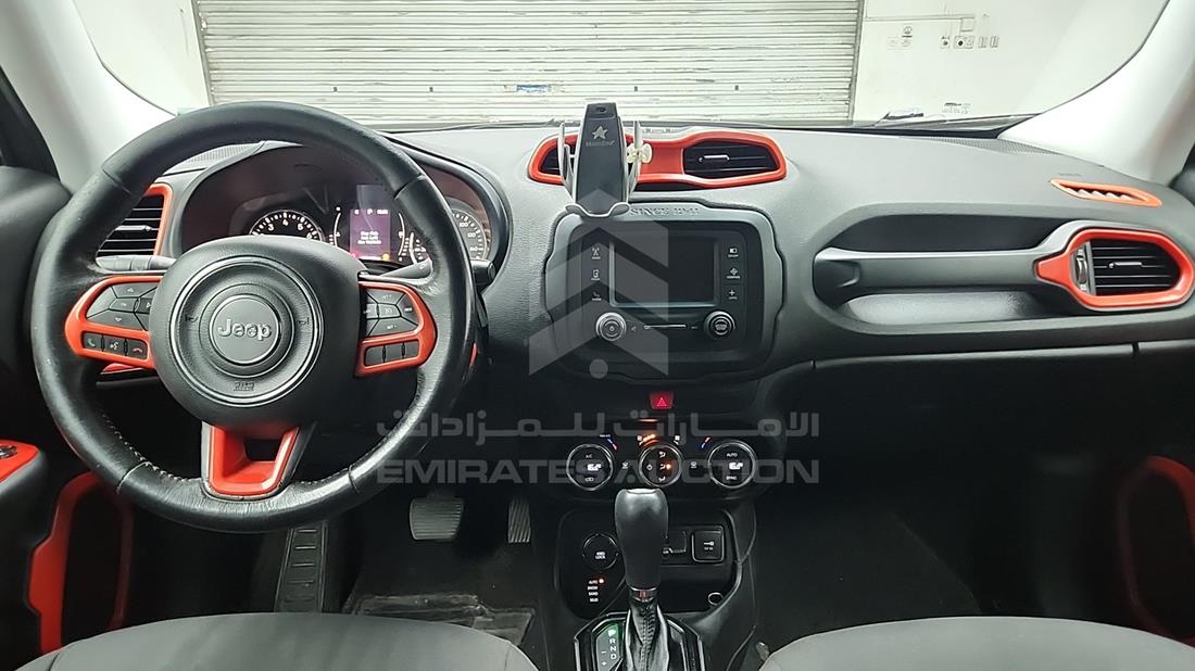 2016 Jeep RENEGADE — Entertainment Systems & Camera Monitor & Navigation — Photo 16