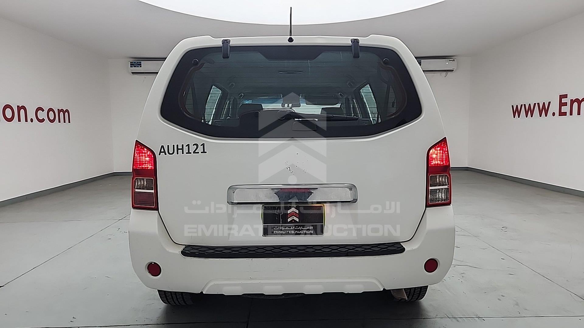 2015 NISSAN PATHFINDER VIN: VSKLR11A3FA579132