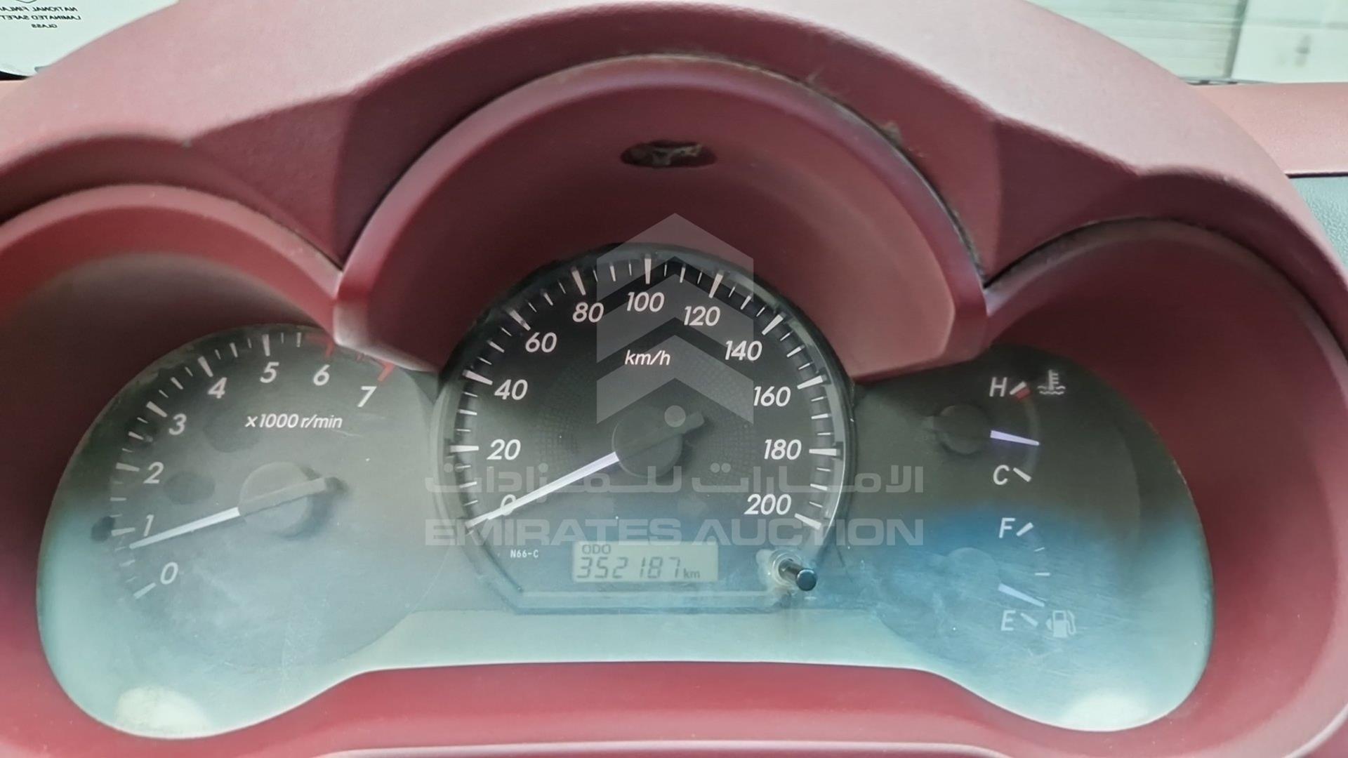 2013 TOYOTA HILUX VIN: MR0FX22G8D1085361