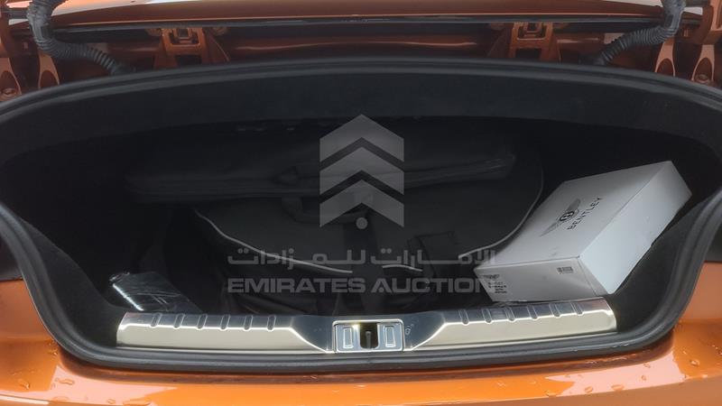 SCBDA3ZG8LC083991 Auction: EmiratesAuction Lot: 418778 SCBDA3ZG8LC083991 Bentley Continental 2020 ORANGE Photo 40