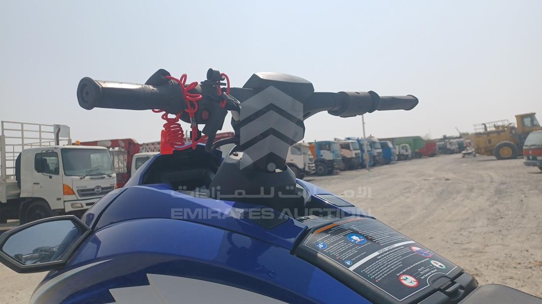 2024 Jet Ski + Trolley Yamaha 1800cc — Front Left Driver Dashboard View — Photo 9