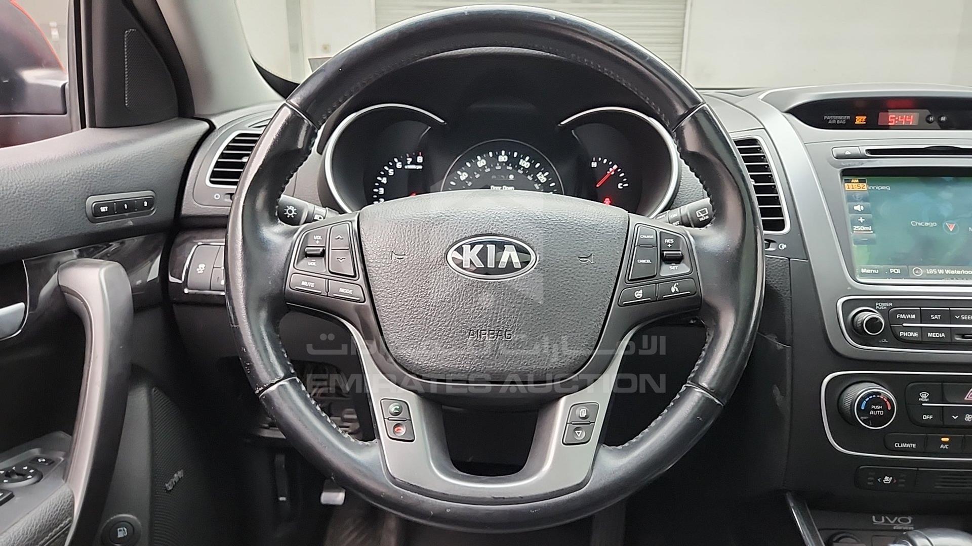 2015 KIA SORENTO VIN: 5XYKWDA70FG624569