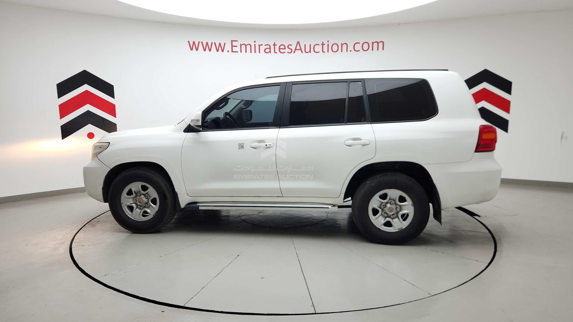 2015 TOYOTA LAND CRUISER VIN: JTMHU09JXF5098016