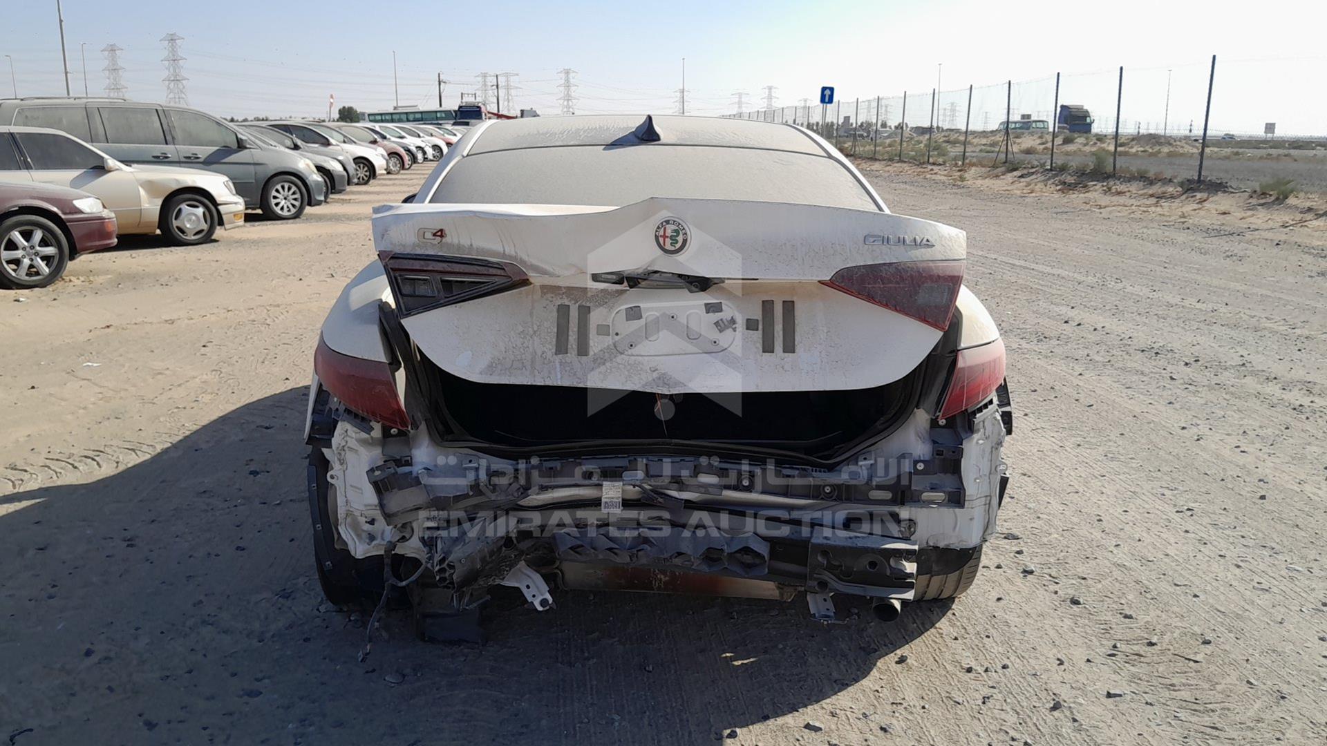 2019 ALFA ROMEO GIULIA VIN: ZAREAFDN8K7610465
