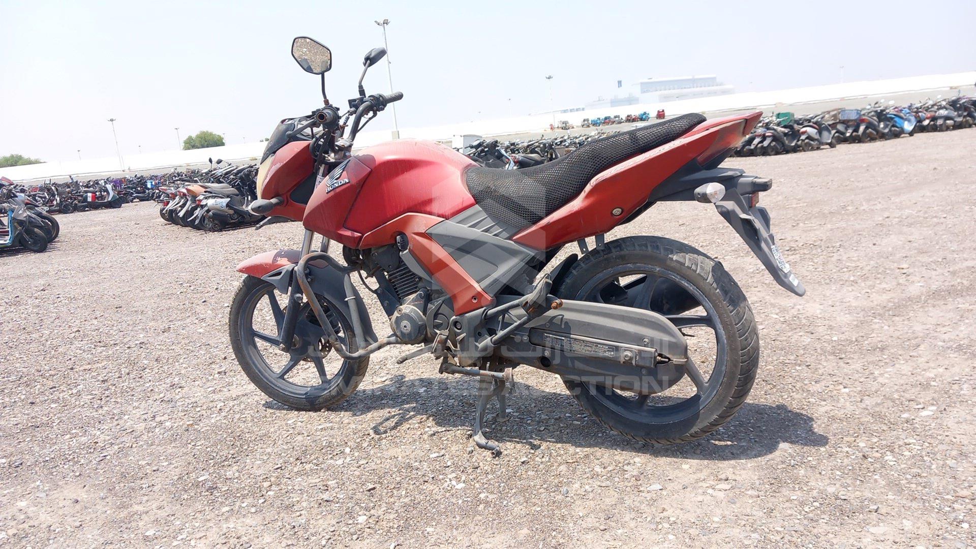 2016 HONDA UNICORN VIN: ME4KC204DG8005190